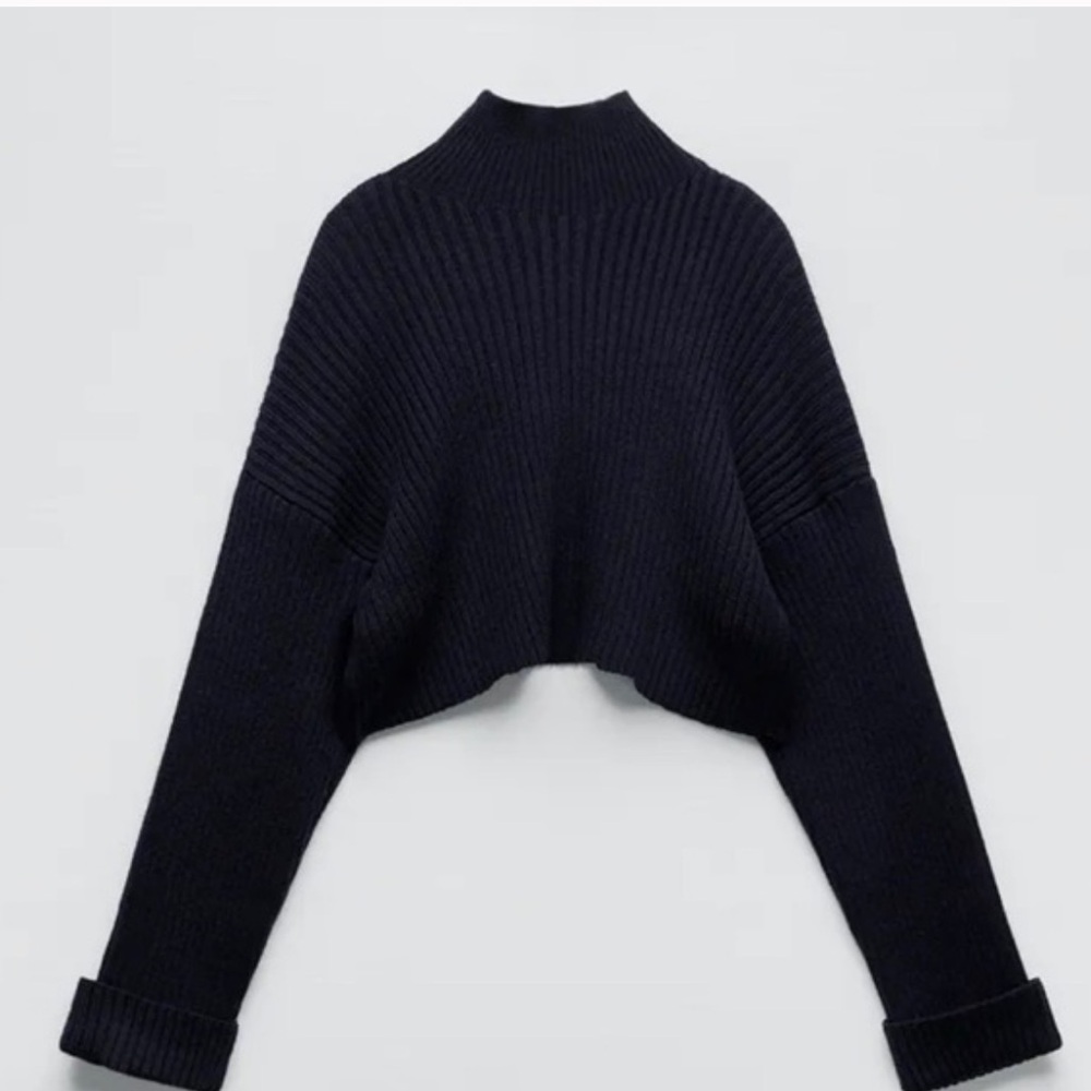 Zara heavy weight cropped body sweater small